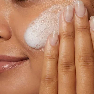 کرم فوم شوینده پوست نرمال تا خشک 236 میل CeraVe Hydrating Cream-to-Foam Cleanser
